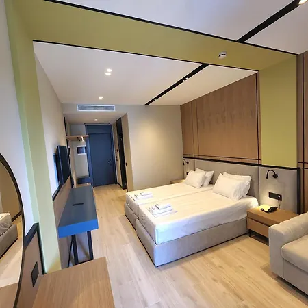 Ξενοδοχείο Light 4*