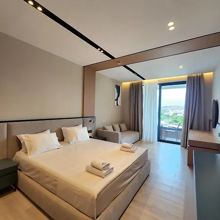 Light Hotel Ksamil