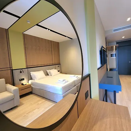 Light Hotel Ksamil