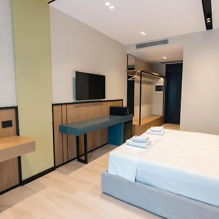 Light Hotel Ksamil