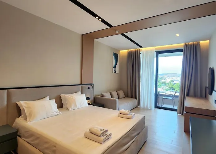 Light Hotel Ksamil