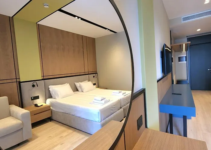 Light Hotel Ksamil